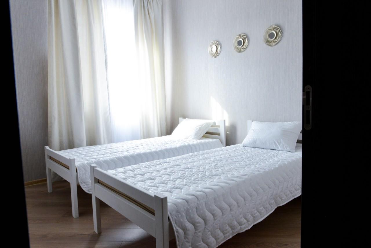 Grad Hotel Ashmyany エクステリア 写真